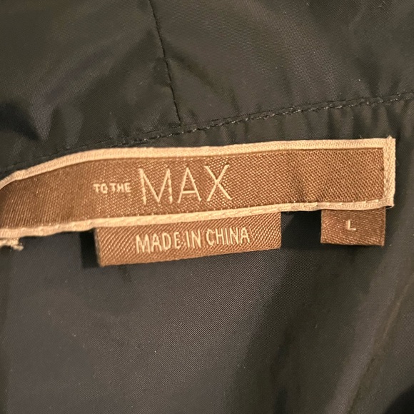 Black taffeta-like ruffle jacket - Picture 2 of 4